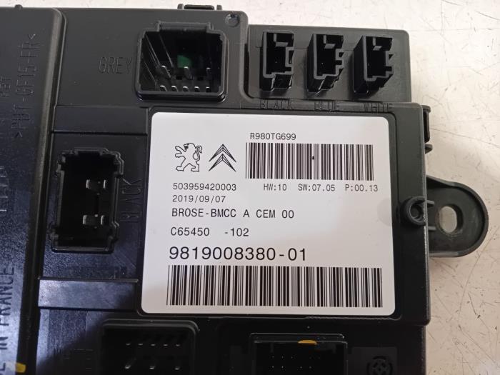 Computer Body Control van een Peugeot 5008 2019