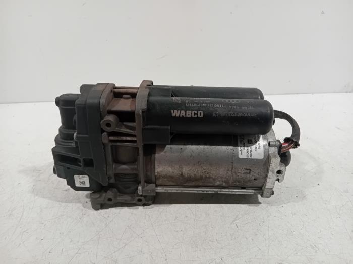 Gebruikte Compressor Volkswagen Touareg Prijs € 595,00 Margeregeling aangeboden door Van der Ven Autorecycling B.V.