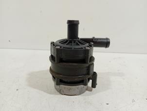 Gebruikte Waterpomp Polestar 2 Prijs € 75,00 Margeregeling aangeboden door Van der Ven Autorecycling B.V.