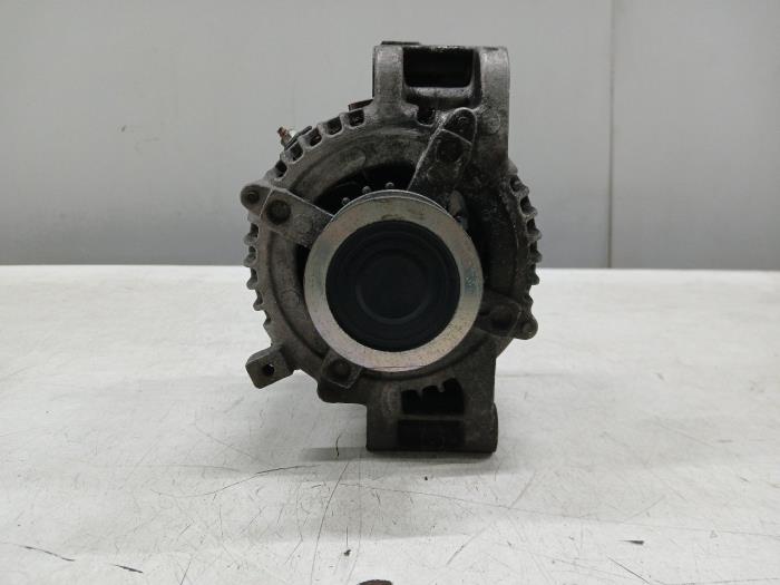 Gebruikte Dynamo Toyota Avensis Prijs € 50,00 Margeregeling aangeboden door Van der Ven Autorecycling B.V.