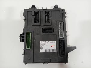 Gebruikte Computer Body Control Renault Megane Prijs € 219,00 Margeregeling aangeboden door Van der Ven Autorecycling B.V.