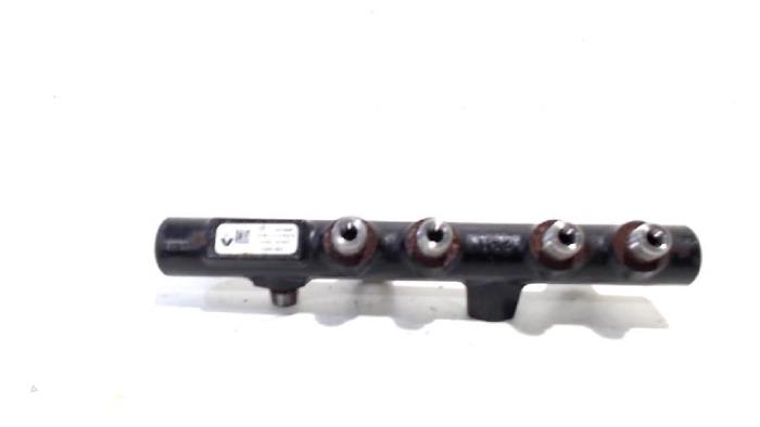 Gebruikte Injector brug Renault Kangoo Prijs € 12,00 Margeregeling aangeboden door Van der Ven Autorecycling B.V.