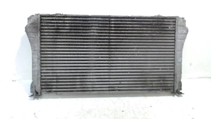 Gebruikte Intercooler Toyota Avensis Prijs € 21,00 Margeregeling aangeboden door Van der Ven Autorecycling B.V.