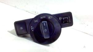 Gebruikte Schakelaar Licht Mercedes A-Klasse Prijs € 10,00 Margeregeling aangeboden door Van der Ven Autorecycling B.V.