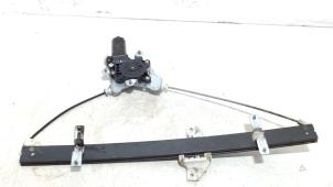 Gebruikte Ruitmechaniek 4Deurs links-voor Hyundai H200 Prijs € 50,00 Margeregeling aangeboden door Van der Ven Autorecycling B.V.