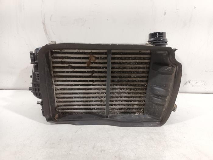 Gebruikte Intercooler Renault Talisman Prijs € 35,00 Margeregeling aangeboden door Van der Ven Autorecycling B.V.
