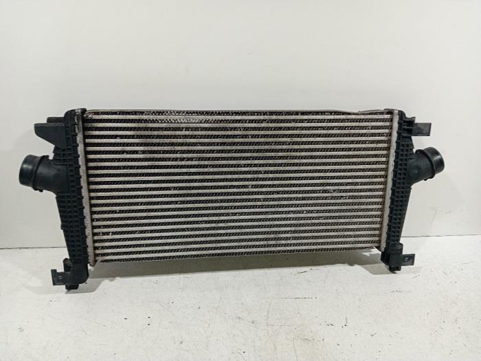 Gebruikte Intercooler Opel Astra Prijs € 25,00 Margeregeling aangeboden door Van der Ven Autorecycling B.V.