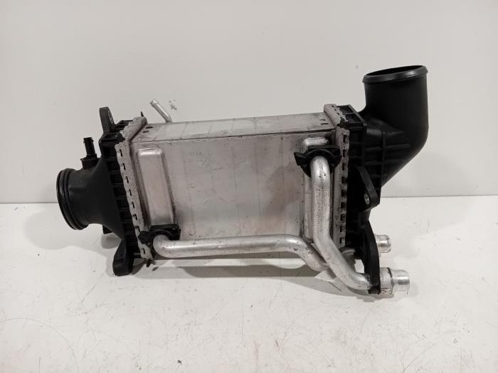 Gebruikte Intercooler Mercedes C-Klasse Prijs € 85,00 Margeregeling aangeboden door Van der Ven Autorecycling B.V.