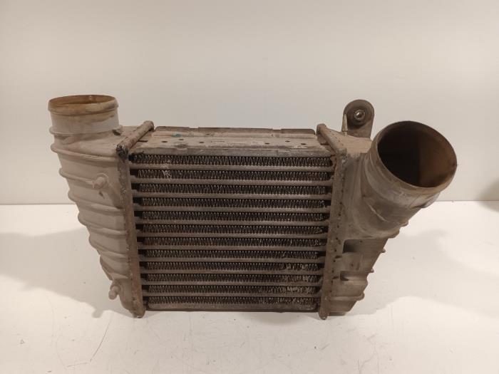 Gebruikte Intercooler Audi TT Prijs € 25,00 Margeregeling aangeboden door Van der Ven Autorecycling B.V.