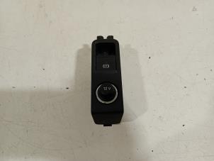 Gebruikte Schakelaar handrem Audi A3 Prijs € 25,00 Margeregeling aangeboden door Van der Ven Autorecycling B.V.