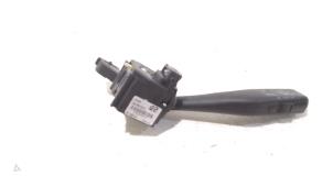 Gebruikte Knipperlicht Schakelaar Volkswagen Golf Prijs € 15,00 Margeregeling aangeboden door Van der Ven Autorecycling B.V.