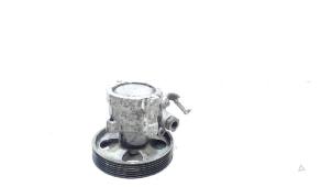 Gebruikte Stuurpomp Peugeot Bipper Prijs € 25,00 Margeregeling aangeboden door Van der Ven Autorecycling B.V.