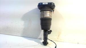 Gebruikte Schokbrekerpoot links-achter BMW X5 Prijs € 243,00 Margeregeling aangeboden door Van der Ven Autorecycling B.V.