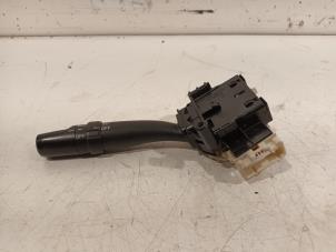 Gebruikte Knipperlicht Schakelaar Toyota Avensis Prijs € 35,00 Margeregeling aangeboden door Van der Ven Autorecycling B.V.