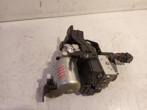 Gebruikte Pomp Servo Toyota C-HR Prijs € 130,00 Margeregeling aangeboden door Van der Ven Autorecycling B.V.