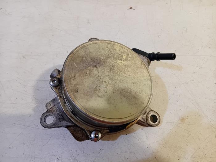 Gebruikte Vacuumpomp (Benzine) Fiat 500X Prijs € 110,00 Margeregeling aangeboden door Van der Ven Autorecycling B.V.