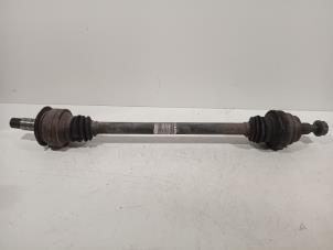 Gebruikte Aandrijfas links-achter Mercedes ML-Klasse Prijs € 100,00 Margeregeling aangeboden door Van der Ven Autorecycling B.V.