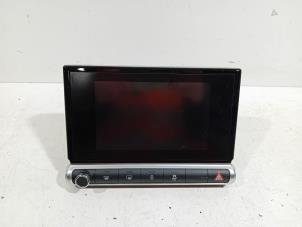 Gebruikte Navigatie Display Citroen C4 Cactus Prijs € 245,00 Margeregeling aangeboden door Van der Ven Autorecycling B.V.