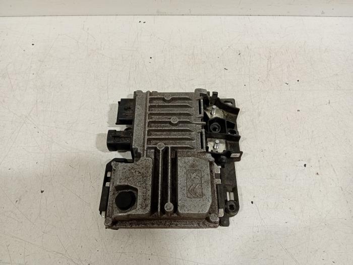 Gebruikte Start/Stop computer Citroen C4 Cactus Prijs € 50,00 Margeregeling aangeboden door Van der Ven Autorecycling B.V.