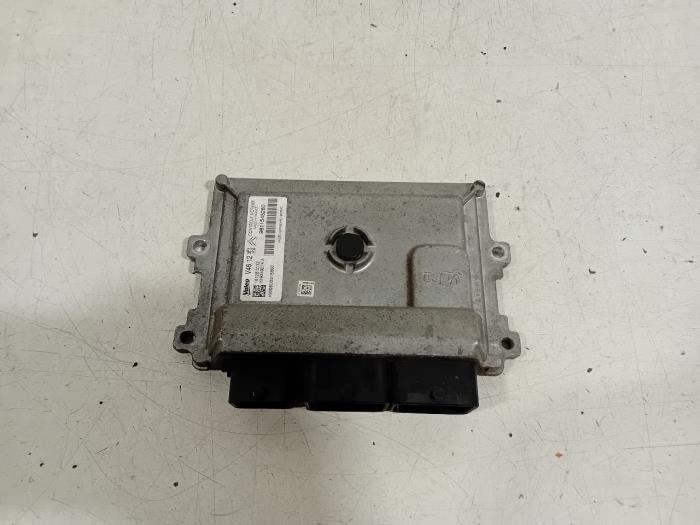 Gebruikte Computer Motormanagement Citroen C4 Cactus Prijs € 125,00 Margeregeling aangeboden door Van der Ven Autorecycling B.V.
