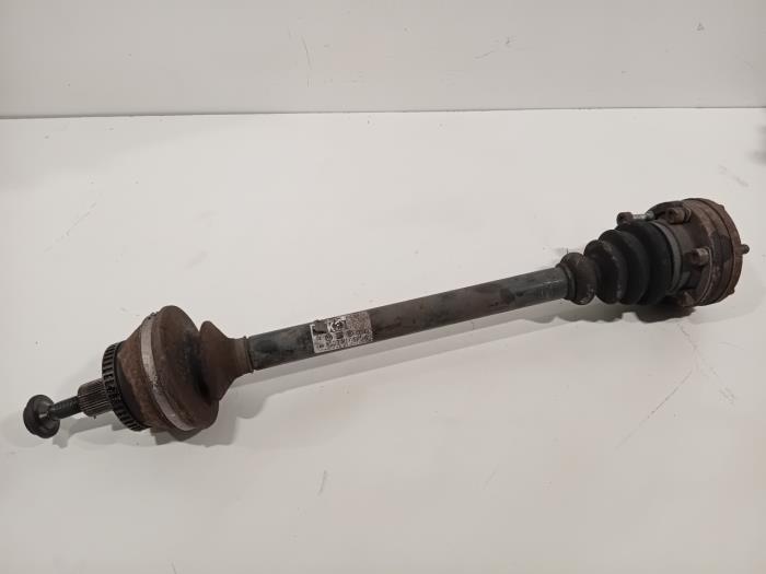 Gebruikte Steekas rechts-achter Audi RS4 Prijs € 60,00 Margeregeling aangeboden door Van der Ven Autorecycling B.V.
