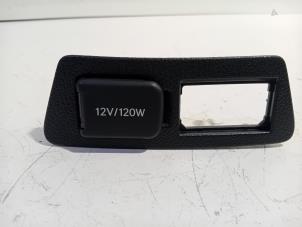 Gebruikte 12 Volt aansluiting Lexus ES Prijs € 95,00 Margeregeling aangeboden door Van der Ven Autorecycling B.V.