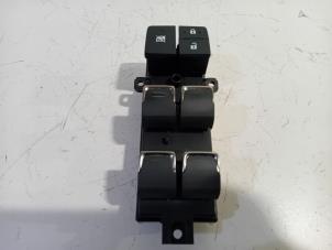 Gebruikte Ruit schakelaar elektrisch Lexus ES Prijs € 193,00 Margeregeling aangeboden door Van der Ven Autorecycling B.V.