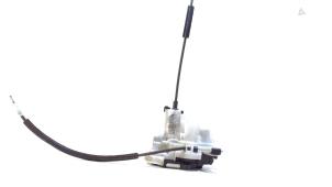 Gebruikte Slotmechaniek Portier 4Deurs rechts-voor Ford KA Prijs € 15,00 Margeregeling aangeboden door Van der Ven Autorecycling B.V.