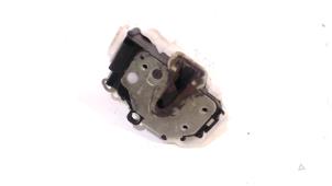 Gebruikte Slotmechaniek Portier 4Deurs rechts-voor Ford KA Prijs € 12,00 Margeregeling aangeboden door Van der Ven Autorecycling B.V.