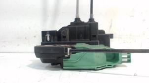 Gebruikte Portierslot Mechaniek 4Deurs links-achter Hyundai I30 Prijs € 25,00 Margeregeling aangeboden door Van der Ven Autorecycling B.V.