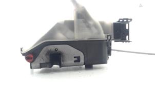 Gebruikte Deurslot Mechaniek 4Deurs links-achter Citroen C4 Cactus Prijs € 15,00 Margeregeling aangeboden door Van der Ven Autorecycling B.V.