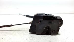 Gebruikte Deurslot Mechaniek 4Deurs rechts-voor Landrover Range Rover Prijs € 50,00 Margeregeling aangeboden door Van der Ven Autorecycling B.V.