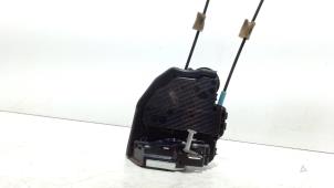 Gebruikte Deurslot Mechaniek 4Deurs rechts-achter Toyota Funcruiser Prijs € 35,00 Margeregeling aangeboden door Van der Ven Autorecycling B.V.