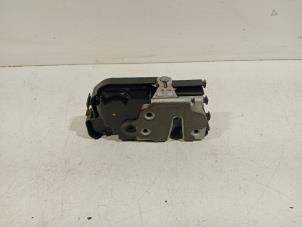 Gebruikte Slotmechaniek Portier 4Deurs rechts-voor Ford Puma Prijs € 60,00 Margeregeling aangeboden door Van der Ven Autorecycling B.V.