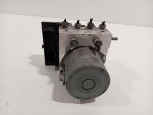 Gebruikte ABS Pomp Peugeot 3008 Prijs € 45,00 Margeregeling aangeboden door Van der Ven Autorecycling B.V.