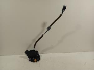 Gebruikte Deurslot Mechaniek 4Deurs links-voor Ford KA Prijs € 85,00 Margeregeling aangeboden door Van der Ven Autorecycling B.V.