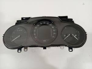 Gebruikte Cockpit Renault Megane Prijs € 242,00 Margeregeling aangeboden door Van der Ven Autorecycling B.V.