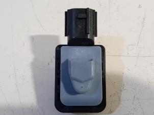 Gebruikte Airbag Sensor Lexus ES Prijs € 26,00 Margeregeling aangeboden door Van der Ven Autorecycling B.V.