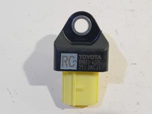 Gebruikte Airbag Sensor Lexus ES Prijs € 26,00 Margeregeling aangeboden door Van der Ven Autorecycling B.V.