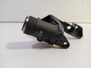 Gebruikte ESP Schakelaar Lexus ES Prijs € 26,00 Margeregeling aangeboden door Van der Ven Autorecycling B.V.