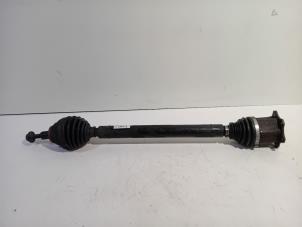 Gebruikte Aandrijfas rechts-voor Seat Leon Prijs € 138,00 Margeregeling aangeboden door Van der Ven Autorecycling B.V.