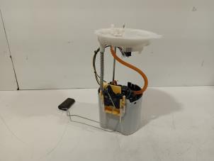 Gebruikte Tank element Pomp Volvo XC40 Prijs € 138,00 Margeregeling aangeboden door Van der Ven Autorecycling B.V.