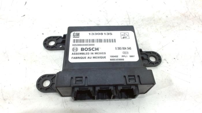 Gebruikte PDC Module Opel Insignia Prijs € 53,00 Margeregeling aangeboden door Van der Ven Autorecycling B.V.