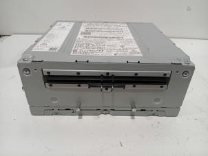 Gebruikte Module Navigatie Mercedes C-Klasse Prijs € 335,00 Margeregeling aangeboden door Van der Ven Autorecycling B.V.