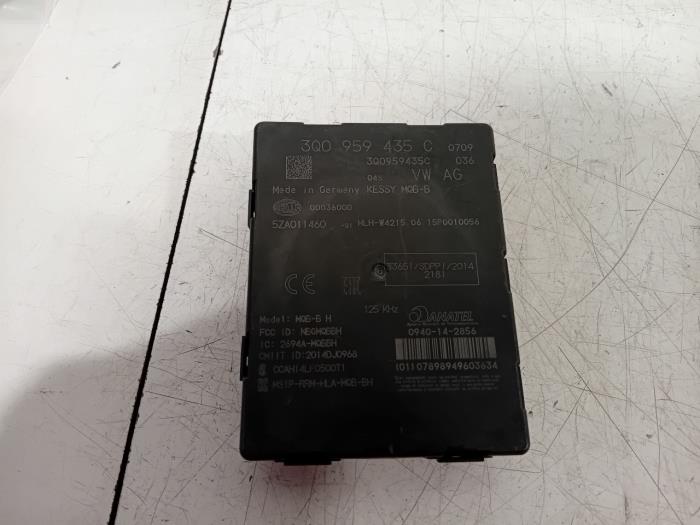 Gebruikte Computer Diversen Volkswagen Passat Prijs € 45,00 Margeregeling aangeboden door Van der Ven Autorecycling B.V.