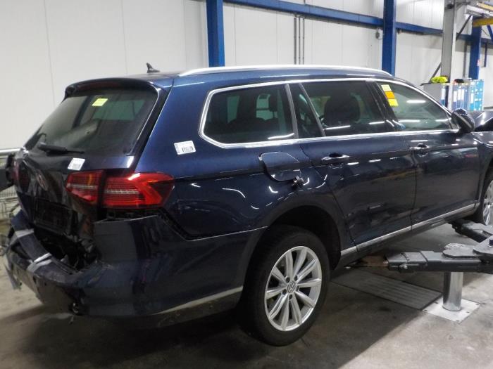 Brandstofpomp Elektrisch van een Volkswagen Passat 2015