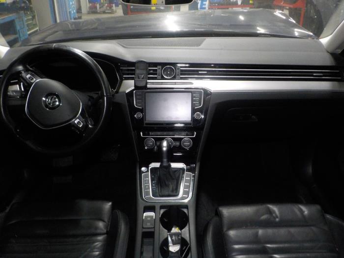 Brandstofpomp Elektrisch van een Volkswagen Passat 2015