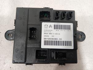 Gebruikte Computer Diversen Peugeot 3008 Prijs € 127,00 Margeregeling aangeboden door Van der Ven Autorecycling B.V.