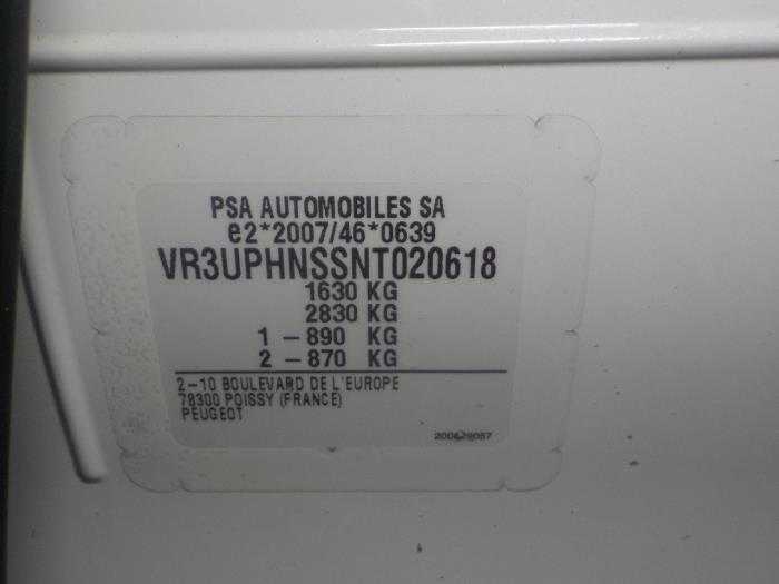 Computer Diversen van een Peugeot 208 2022