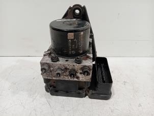 Gebruikte ABS Pomp Skoda Octavia Prijs € 204,00 Margeregeling aangeboden door Van der Ven Autorecycling B.V.